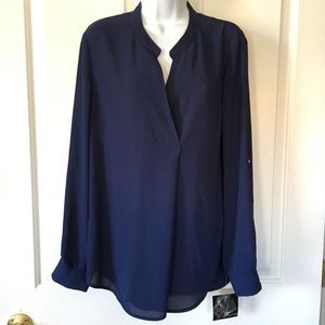 Signature Studio Blue Top sz Large